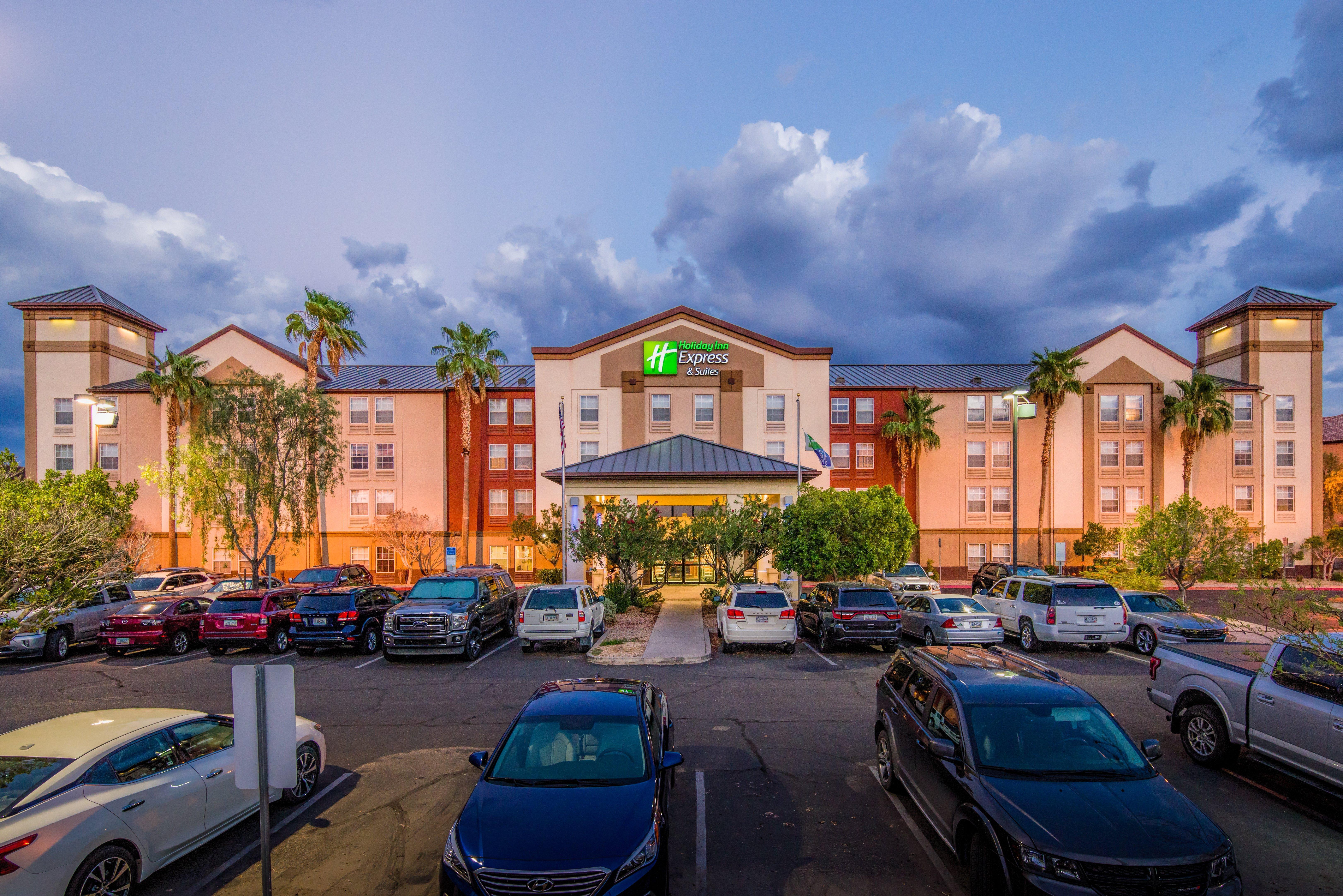 Holiday Inn Express Phoenix-Airport/University Drive By Ihg Экстерьер фото