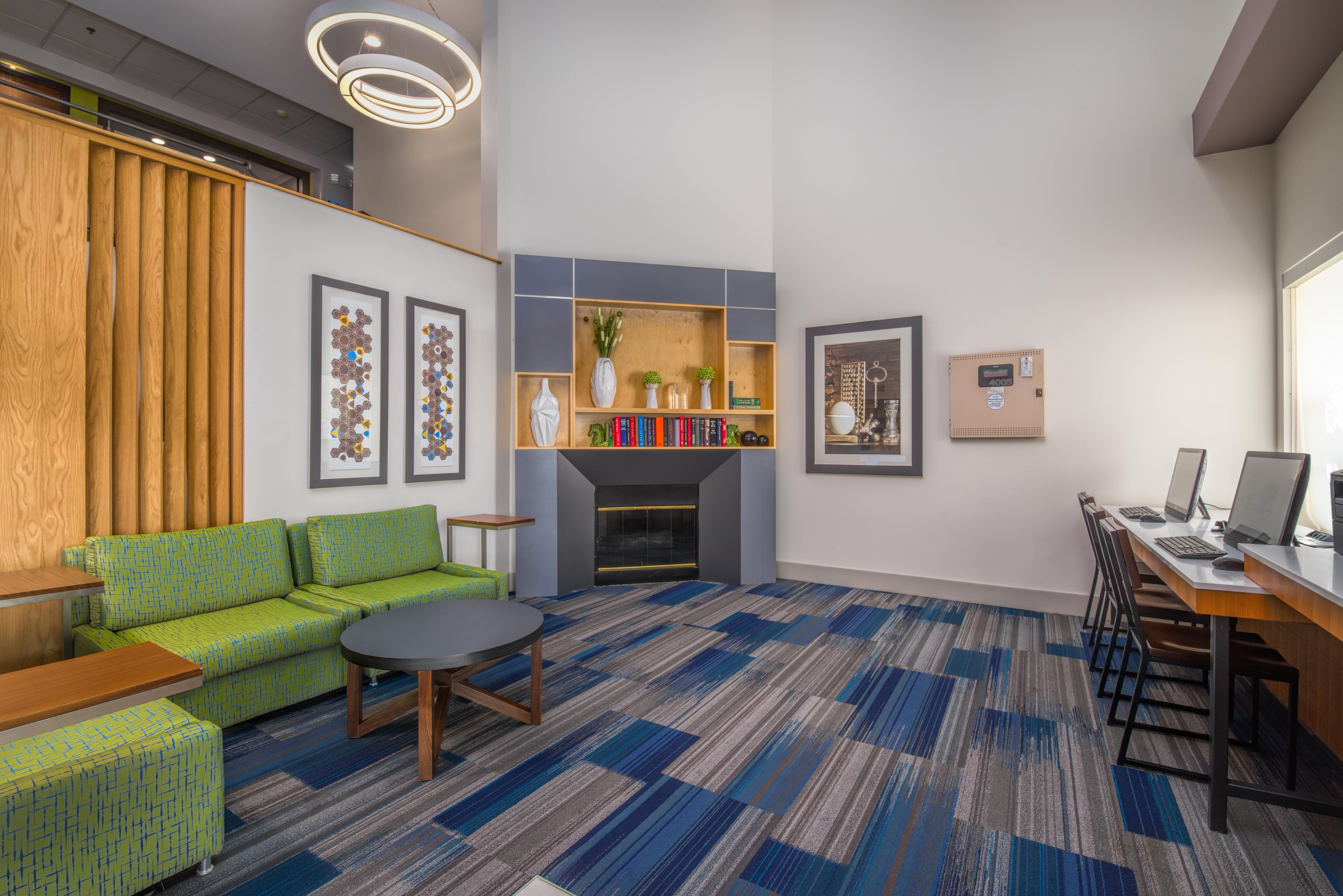 Holiday Inn Express Phoenix-Airport/University Drive By Ihg Экстерьер фото